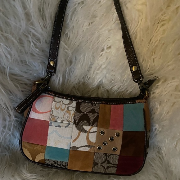 Coach wristlet/clutch - Picture 5 of 9